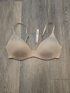 SKIMS Kim Kardashian Women's 34C Wireless Form Super Push Up Bra New w/ Tags!